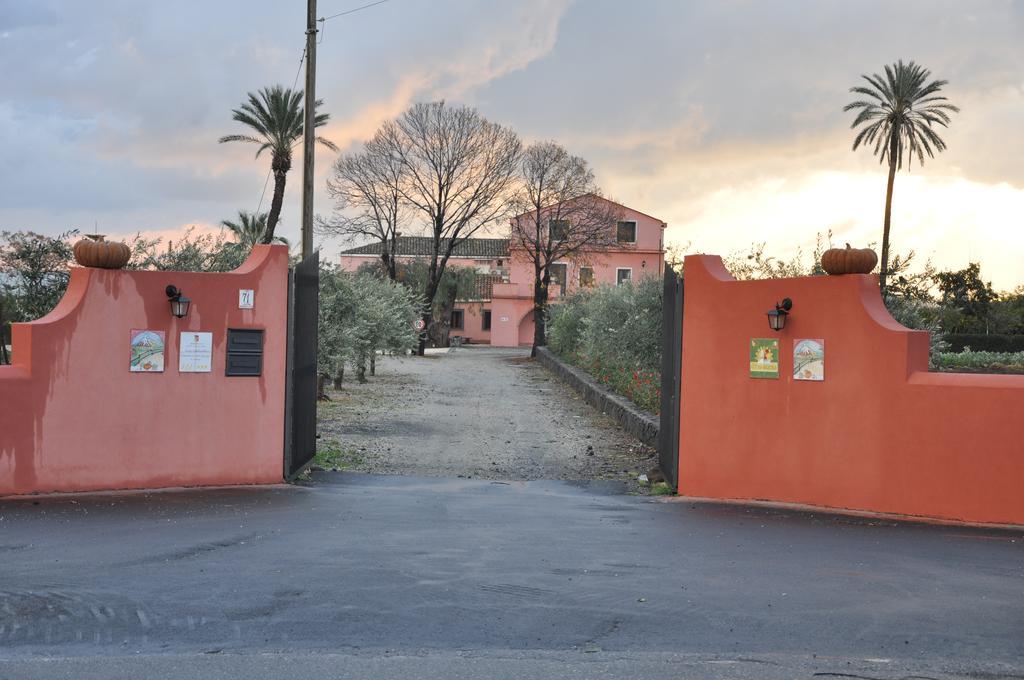 ריפוסטו Agriturismo Dell'Etna מראה חיצוני תמונה